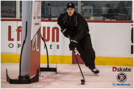 Conférencier au camp de hockey Michel Vallière