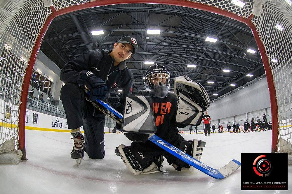 Conférencier au camp de hockey Michel Vallière